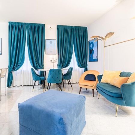 Monte Napoleone Split-Level Terrace Apartment - Top Collection ミラノ エクステリア 写真