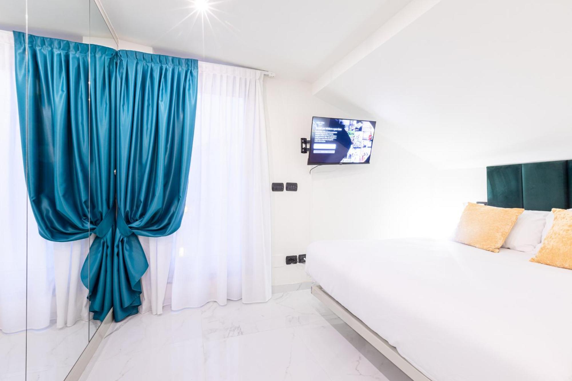 Monte Napoleone Split-Level Terrace Apartment - Top Collection ミラノ エクステリア 写真