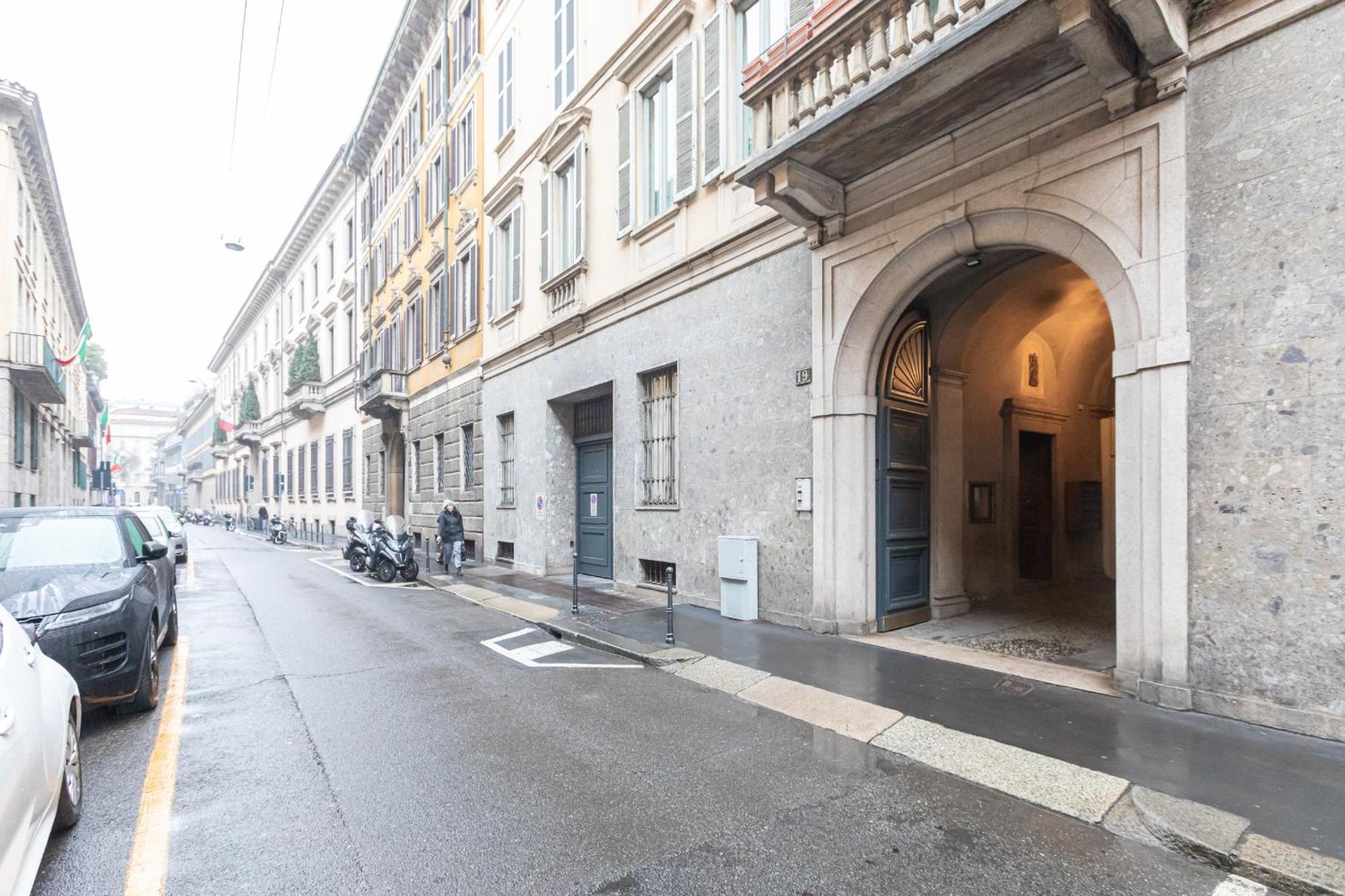 Monte Napoleone Split-Level Terrace Apartment - Top Collection ミラノ エクステリア 写真