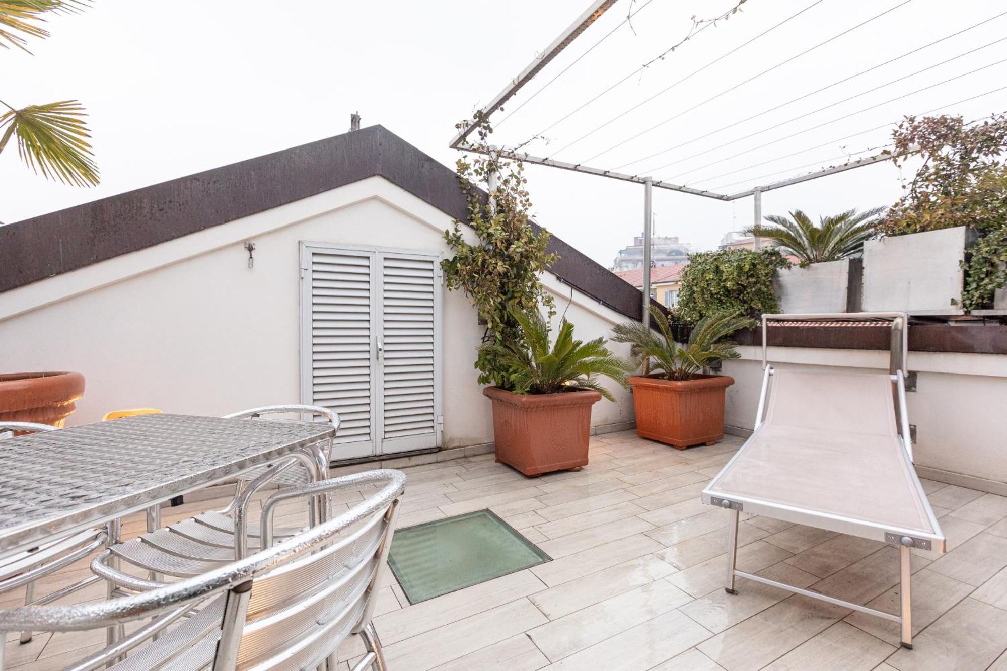 Monte Napoleone Split-Level Terrace Apartment - Top Collection ミラノ エクステリア 写真